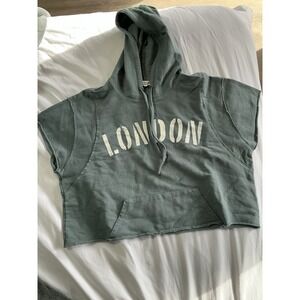 GRAPHIC "LONDON"  BLUE CROPPED SHORT SLEEVE HOODIE GRAYSON THREADS, size Large